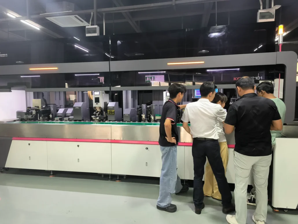 Indian_clients_visiting_the_factory